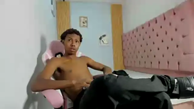 Jax Maliq online show from October 25, 2025, 2:08 am