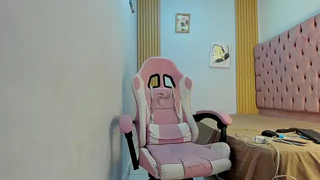 Jax Maliq online show from November 4, 2025, 3:05 am