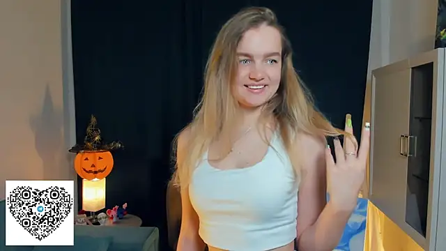 KerenFurguson online show from October 31, 2025, 7:48 pm