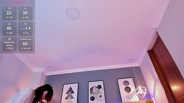 Snapshot of Nina_Ford chatting on November 25, 2025, 3:06 am Nina Ford online show from November 25, 2025, 3:06 am