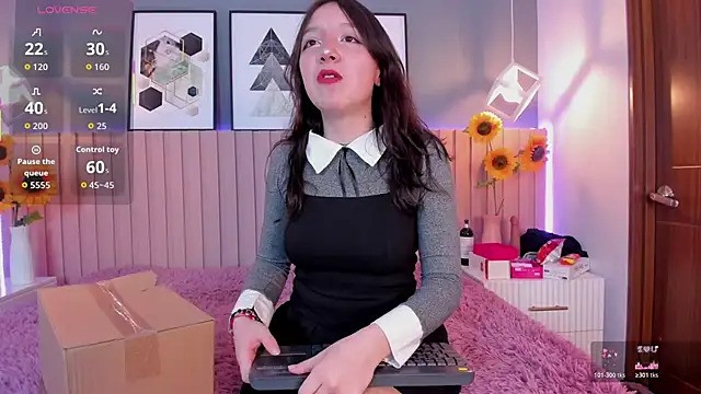 Nina Ford online show from February 21, 2026, 3:07 am