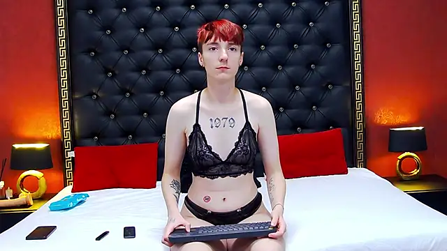 Snapshot of Luna_Devil_ chatting on November 5, 2025, 6:30 pm Luna Devil online show from November 5, 2025, 6:30 pm