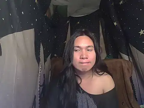 Snapshot of Reynalda26 chatting on September 19, 2025, 3:45 pm Reynalda26 online show from September 19, 2025, 3:45 pm