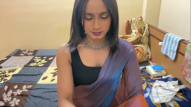 LuvLayla online show from February 8, 2026, 3:37 pm