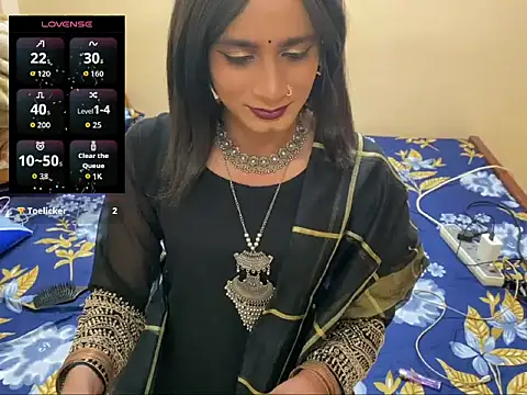 LuvLayla online show from April 9, 2026, 11:32 pm