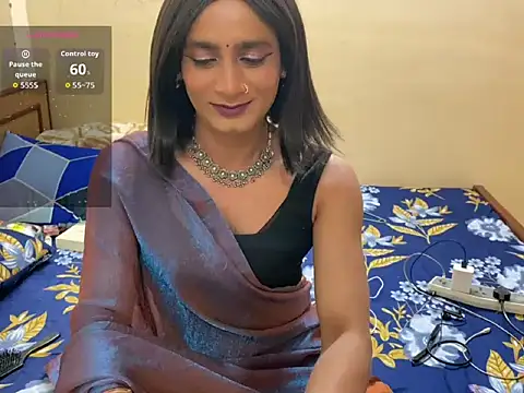 LuvLayla online show from April 10, 2026, 9:19 pm