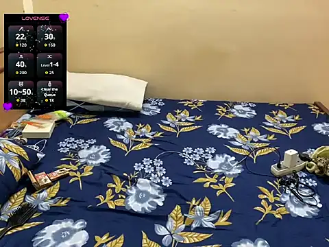 LuvLayla online show from April 13, 2026, 6:57 pm