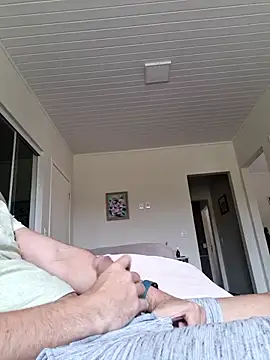 dancaEstrip online show from September 16, 2025, 4:08 pm