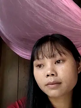 Snapshot of omiu-baby chatting on May 21, 2026, 2:07 am omiu-baby online show from May 21, 2026, 2:07 am