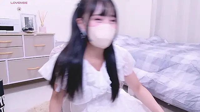 YURi luv online show from September 19, 2025, 6:48 am