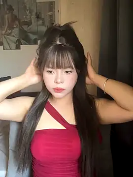 SarahBeii online show from November 7, 2025, 3:50 am