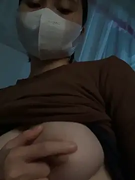 Snapshot of Zinsetka chatting on October 31, 2025, 7:09 am Zinsetka online show from October 31, 2025, 7:09 am