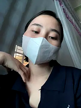 Snapshot of Zinsetka chatting on November 23, 2025, 7:19 am Zinsetka online show from November 23, 2025, 7:19 am