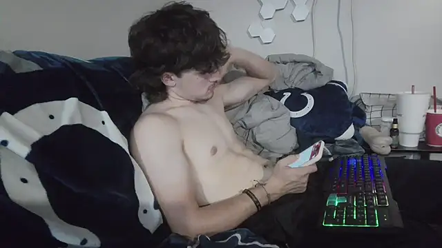 Snapshot of conradical18 chatting on September 13, 2025, 1:16 am conradical18 online show from September 13, 2025, 1:16 am