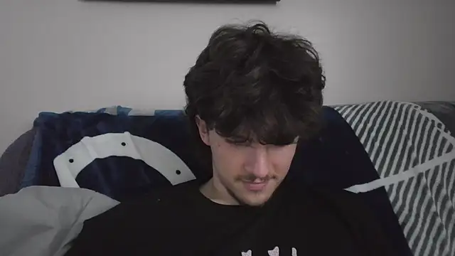 Snapshot of conradical18 chatting on September 16, 2025, 7:37 pm conradical18 online show from September 16, 2025, 7:37 pm