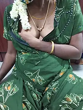 Snapshot of umashreetamil chatting on June 28, 2026, 3:12 am umashreetamil online show from June 28, 2026, 3:12 am