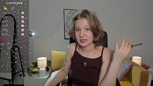 Hailey Foxy online show from September 26, 2025, 8:51 am