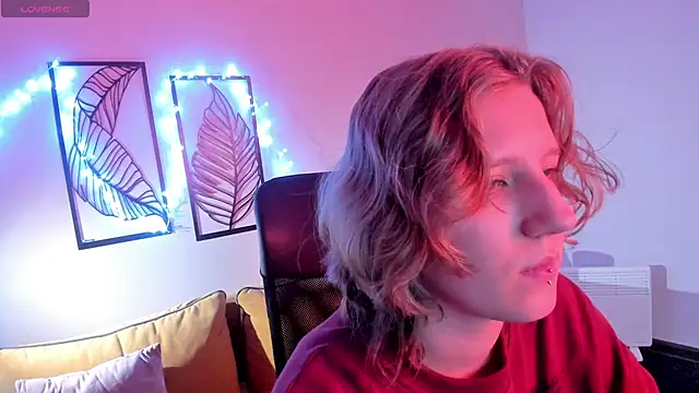 Hailey Foxy online show from November 4, 2025, 8:57 am