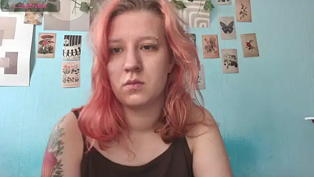 Snapshot of Hailey_Foxy chatting on July 27, 2026, 2:51 am Hailey Foxy online show from July 27, 2026, 2:51 am