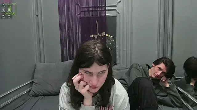 Snapshot of ViviaraNGendy chatting on October 31, 2025, 3:46 pm ViviaraNGendy online show from October 31, 2025, 3:46 pm