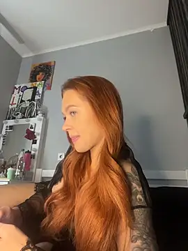 LittleFox    online show from April 18, 2026, 7:23 am