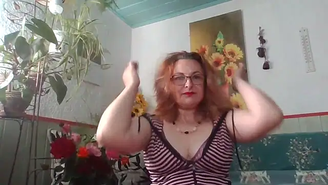 Snapshot of ZhannaLove480 chatting on June 19, 2026, 5:56 am ZhannaLove480 online show from June 19, 2026, 5:56 am