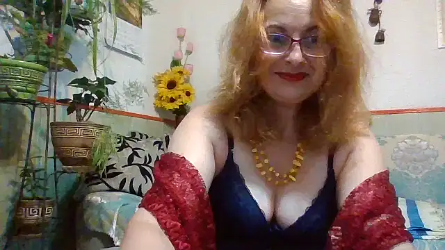 Snapshot of ZhannaLove480 chatting on July 11, 2026, 5:26 pm ZhannaLove480 online show from July 11, 2026, 5:26 pm