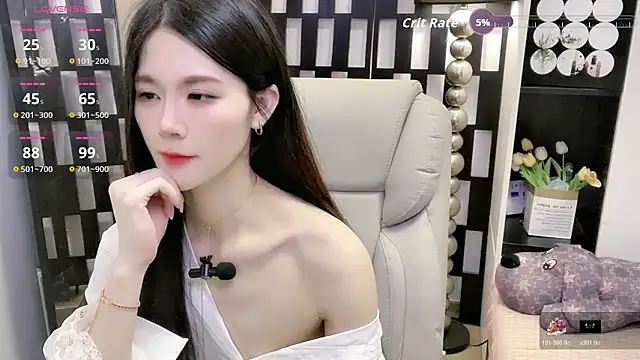 Yueyue-MM online show from March 19, 2026, 1:37 pm