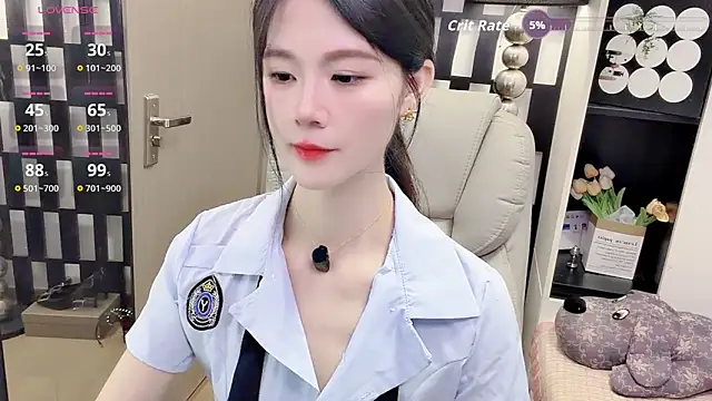 Snapshot of Yueyue-MM chatting on May 6, 2026, 1:57 am Yueyue-MM online show from May 6, 2026, 1:57 am