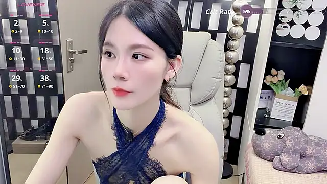 Snapshot of Yueyue-MM chatting on May 12, 2026, 12:57 pm Yueyue-MM online show from May 12, 2026, 12:57 pm