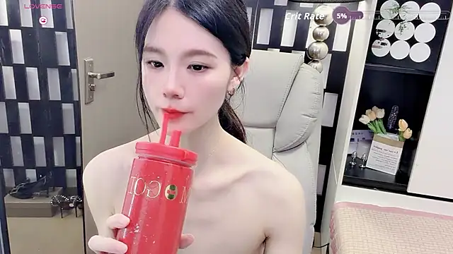 Snapshot of Yueyue-MM chatting on May 18, 2026, 4:13 pm Yueyue-MM online show from May 18, 2026, 4:13 pm