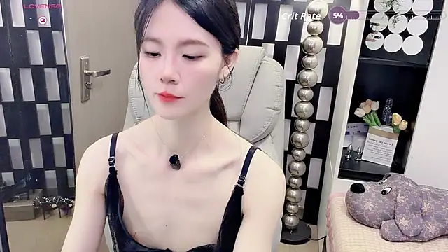 Snapshot of Yueyue-MM chatting on May 20, 2026, 2:12 pm Yueyue-MM online show from May 20, 2026, 2:12 pm