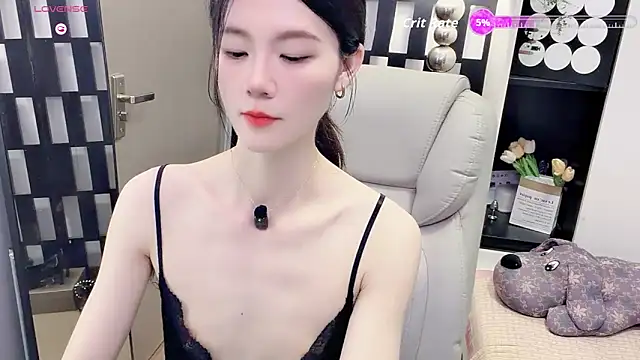 Snapshot of Yueyue-MM chatting on May 27, 2026, 2:03 pm Yueyue-MM online show from May 27, 2026, 2:03 pm