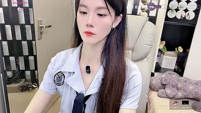 Yueyue-MM online show from July 4, 2026, 1:50 pm