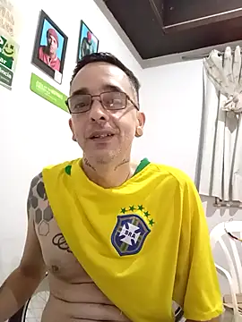 Snapshot of dinho_carioca chatting on September 25, 2025, 3:49 pm dinho carioca online show from September 25, 2025, 3:49 pm