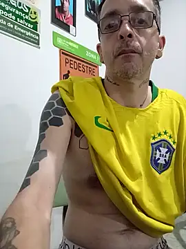 Snapshot of dinho_carioca chatting on October 3, 2025, 3:03 am dinho carioca online show from October 3, 2025, 3:03 am