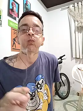 Snapshot of dinho_carioca chatting on October 23, 2025, 7:23 pm dinho carioca online show from October 23, 2025, 7:23 pm