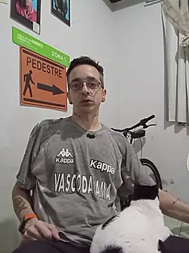 Snapshot of dinho_carioca chatting on November 9, 2025, 2:37 pm dinho carioca online show from November 9, 2025, 2:37 pm