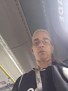 dinho carioca online show from March 12, 2026, 12:11 pm