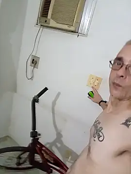 dinho carioca online show from March 17, 2026, 11:41 pm