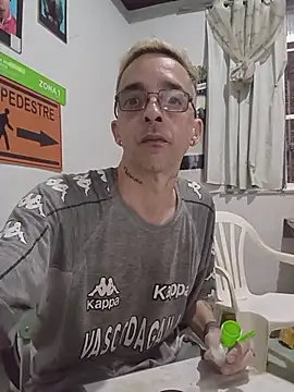 dinho carioca online show from April 12, 2026, 9:36 am