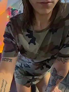 d3luluxx online show from November 16, 2025, 11:21 pm