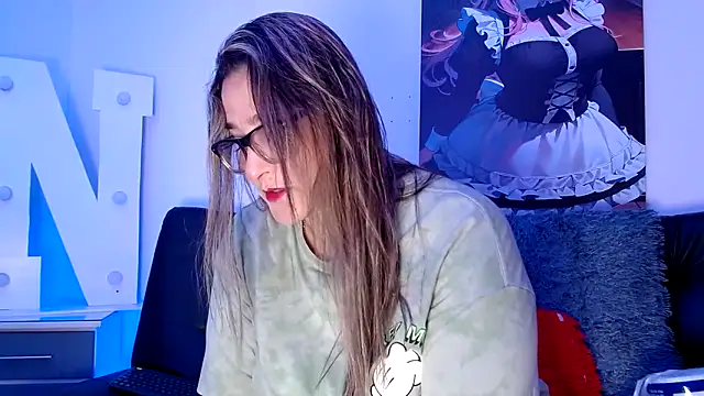 LAHILA COOPERR online show from December 17, 2025, 12:33 pm