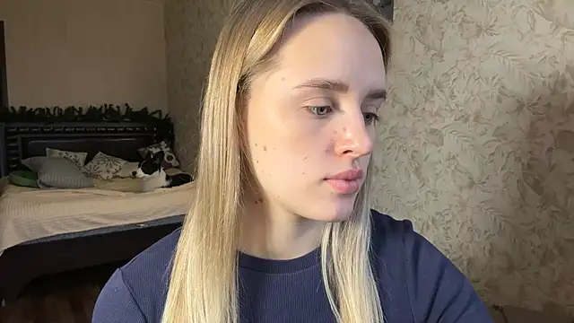 ElisabetLorney online show from December 18, 2025, 8:09 am