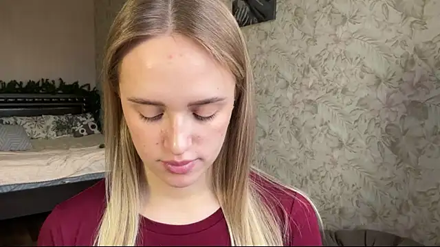 ElisabetLorney online show from December 19, 2025, 8:10 am