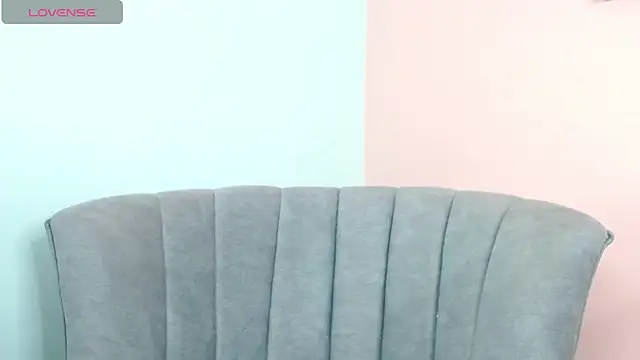 akisha lims26 online show from October 27, 2025, 1:48 pm