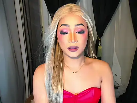 Snapshot of WenceSmith chatting on October 11, 2025, 11:42 am WenceSmith online show from October 11, 2025, 11:42 am