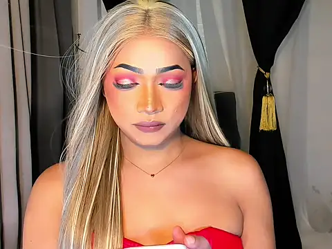 Snapshot of WenceSmith chatting on October 13, 2025, 1:55 pm WenceSmith online show from October 13, 2025, 1:55 pm