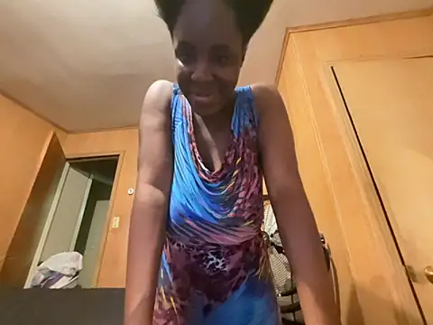 saltlightEmber online show from November 6, 2025, 12:11 am