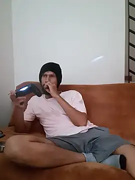 Snapshot of Alejandro92_cali chatting on May 15, 2026, 5:42 pm Alejandro92 cali online show from May 15, 2026, 5:42 pm